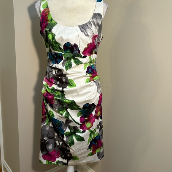 Suzi Chin for Maggy London Floral Ruched Wiggle Dress - Picture 1 of 6